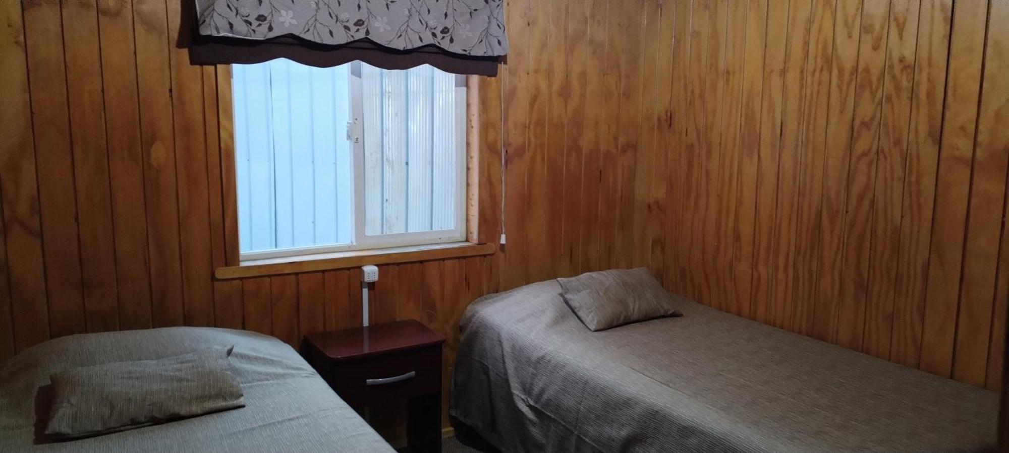 Hostal Copiapo Puerto Montt Rum bild